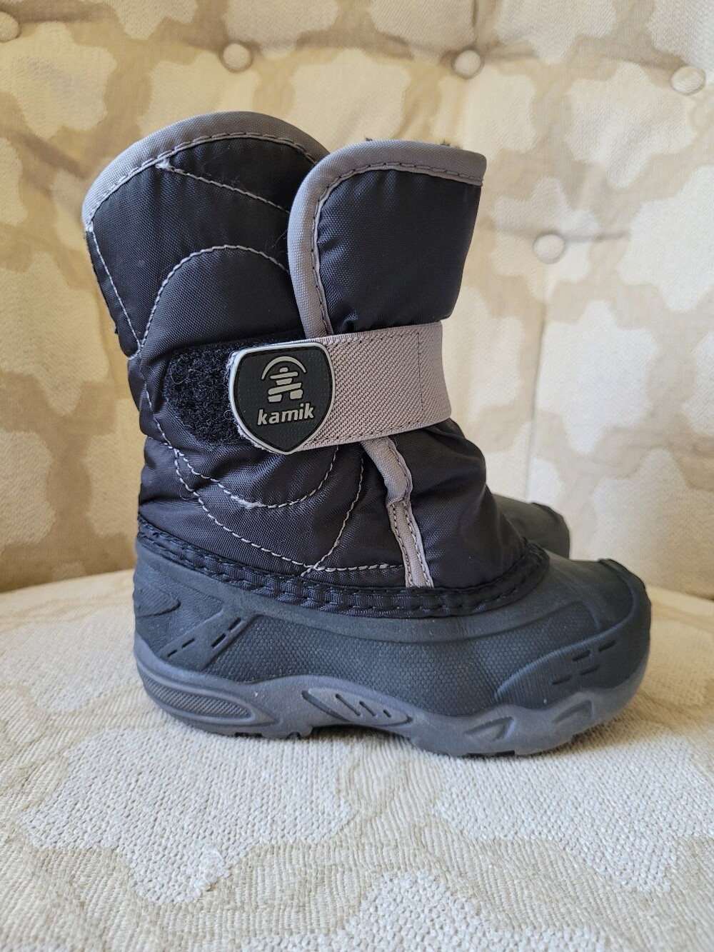 КАМІК WINTER SNOW BOOTS BLACK GRAY UNISEX TODDLER SIZE 8